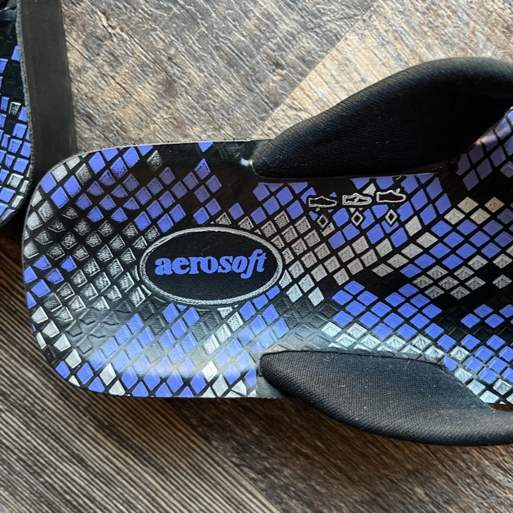 Aerosoft Flip Flops Comfort Thong Sandals Purple Snake Print Women's 7 - Picture 2 of 5